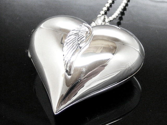 Anhänger Herz mit Engelsflügel