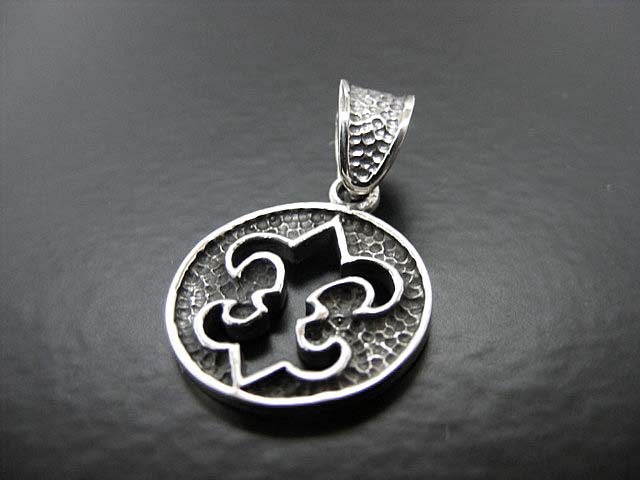 Anhänger "Franz. Lilie"