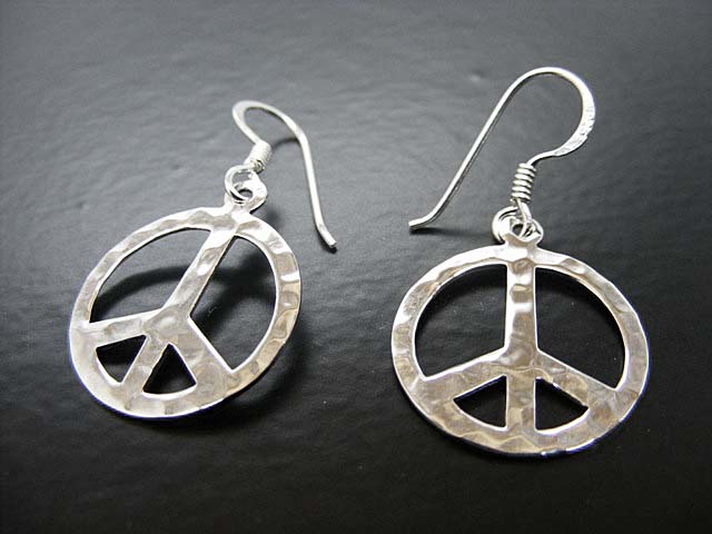 Ohrhänger "Peace" gehämmert