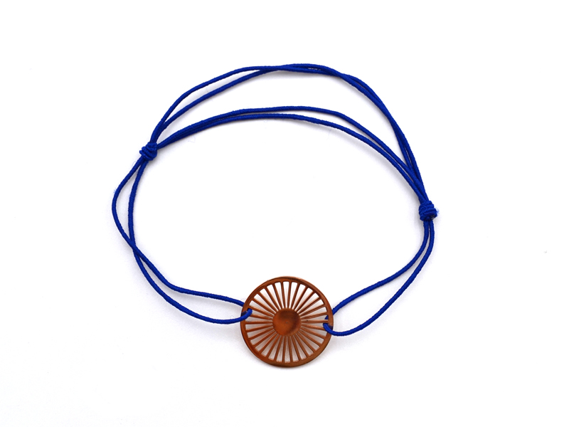 Gummiarmband mit Edelstahlanhänger