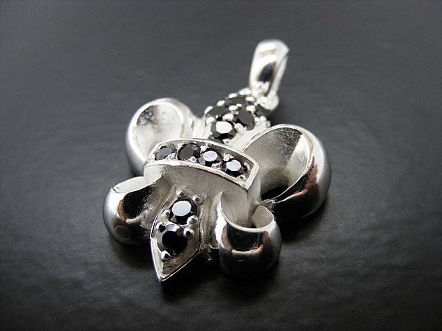 Anhänger "Franz. Lilie" mit Stein