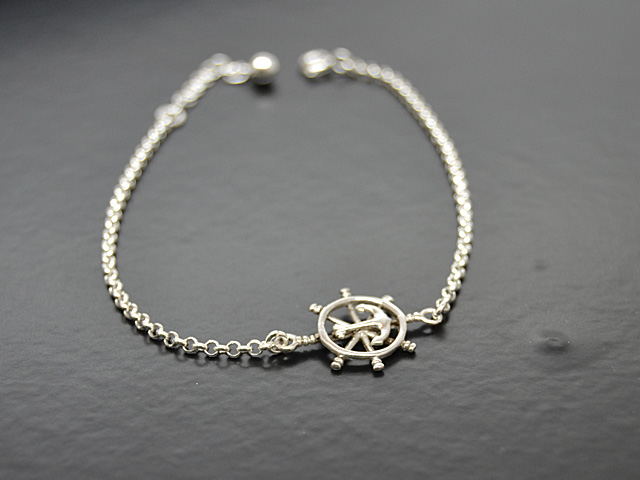 Erbsarmband mit Steuerrad und Anker (18 cm) (2.0 mm)