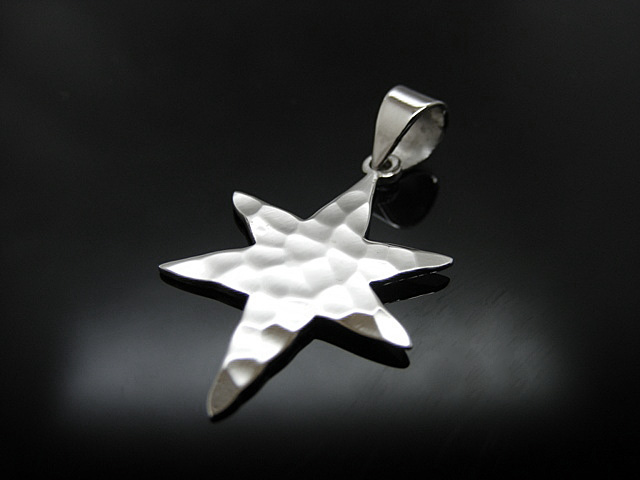 Anhänger " Stern gehämmert"