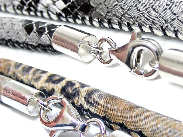 Kette " Snake Skin Imitation" mit Silberverschluss (80 cm)