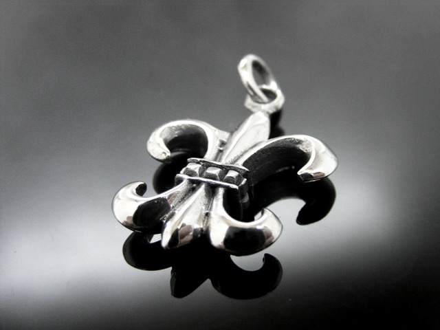 Anhänger Französische Lilie