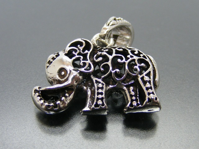 Anhänger Elefant, verziert