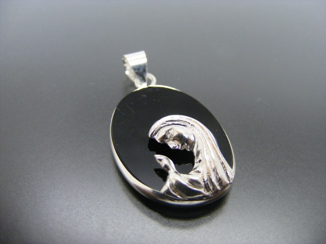 Anhänger Jungfrau Maria, Madonnen