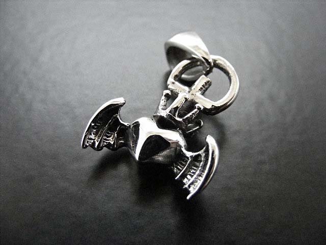 Anhänger Herz mit Flügeln und Krone