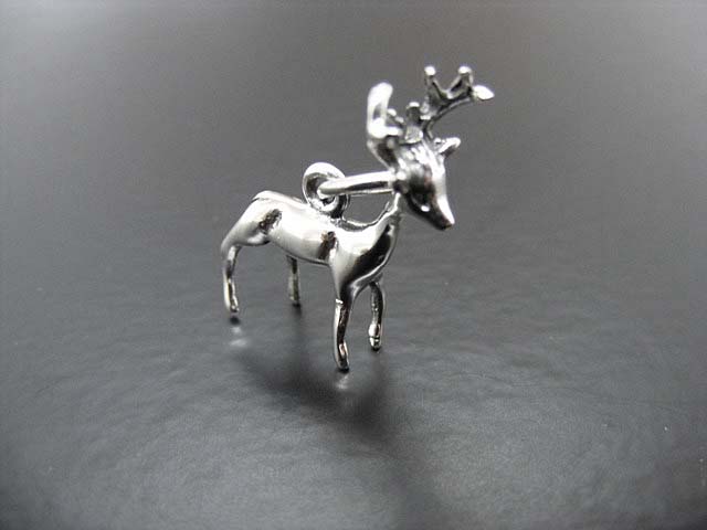Anhänger Hirsch