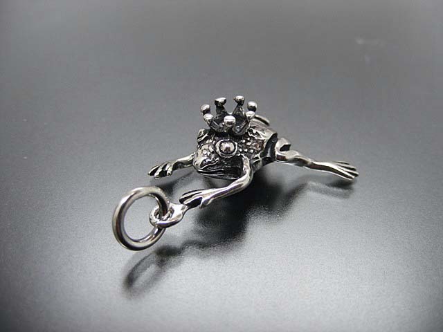 Anhänger "Froschkönig"