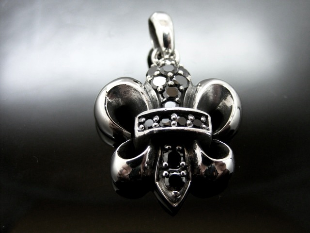 Anhänger französische Lilie, Black Onyx