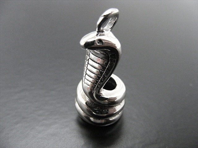 Anhänger Schlange