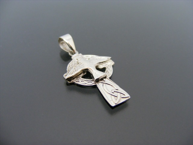 Anhänger Kreuz mit Taube