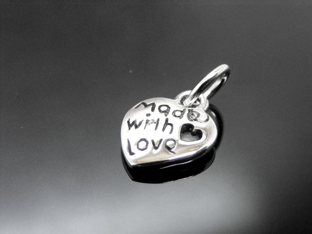 Anhänger "Made with Love"