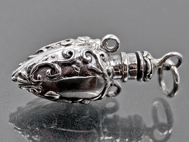 Anhänger "Parfümflasche"