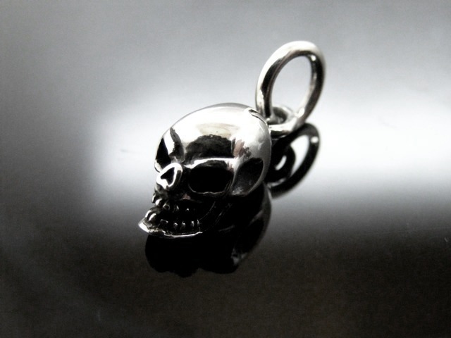 Anhänger "Totenkopf"