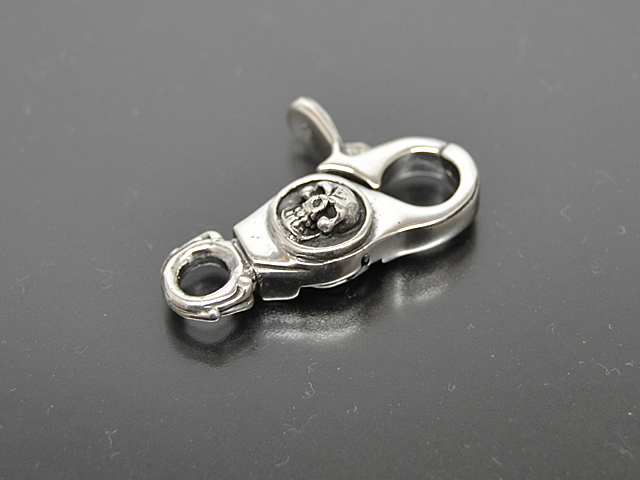 Karabiner mit Totenkopf